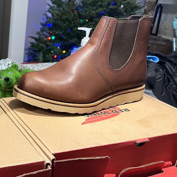 Red Wing Classic Chelsea Men size 11 - Picture 2 of 3